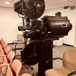 Projecteur de cinéma vintage