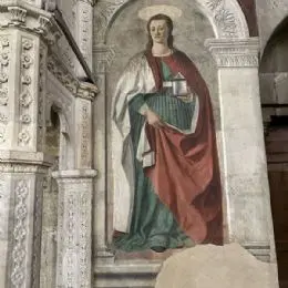 fresco de Santa Maria Maddalena realizado por Piero della Francesca