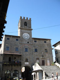 Piazza della Repubblica e il Palazzo Comunale, Cortona